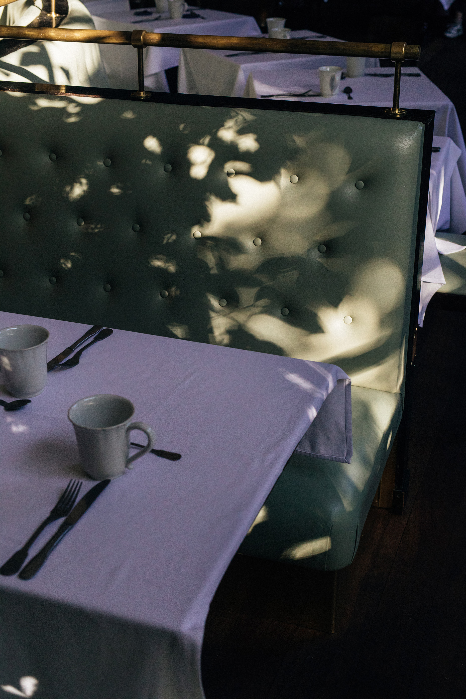 stamba-hotel-restaurant-dining-table-lights-379